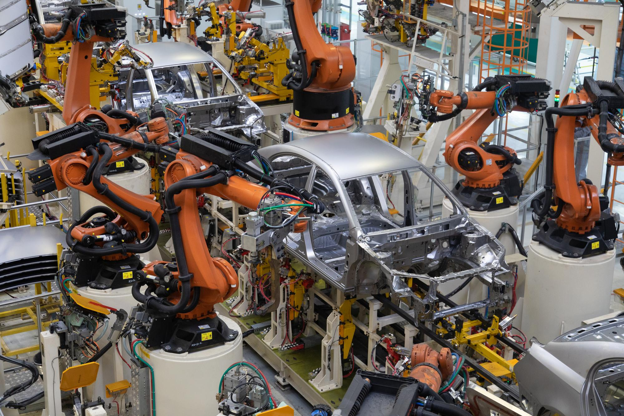 Robotic Automation in Manufacturing: Increasing Efficiency